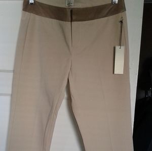 NEW  Ecru cropped fitted pants  Size 4